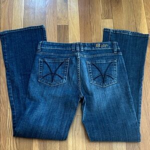 Kut from the Kloth straight leg bootcut jeans 6